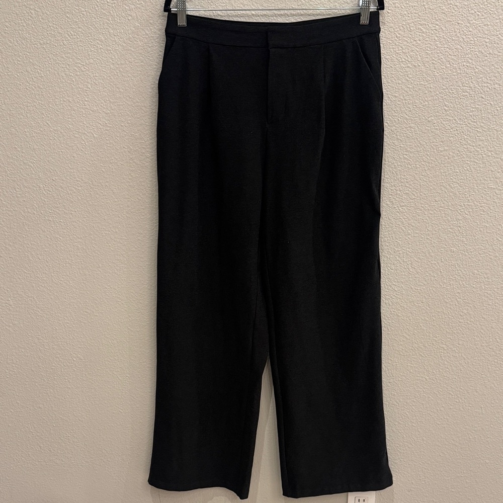 Vuori Women's Black Wide Leg Pants